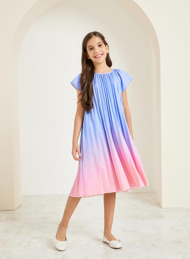 ستايلي فستان ميدي بحافة واسعة بكسرات - Image 1